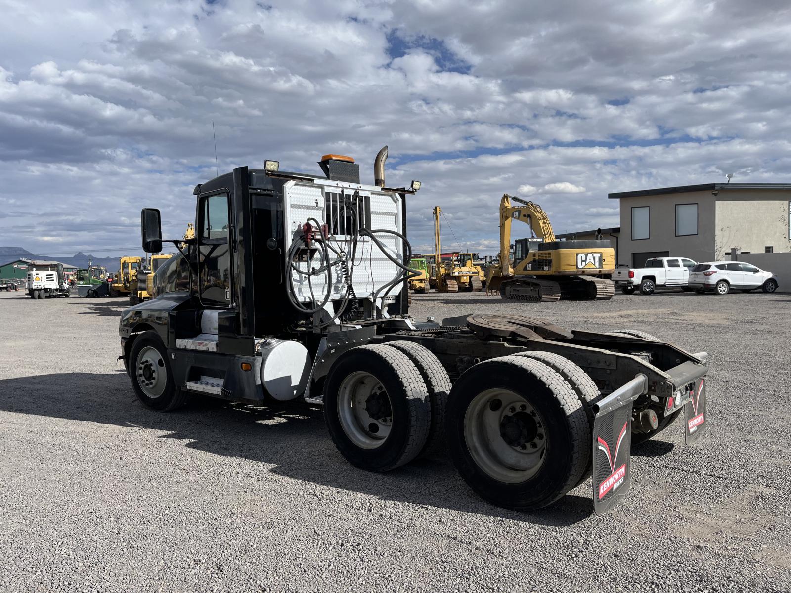 KENWORTH T600